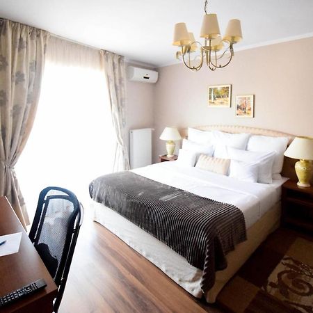 Cabrio Apart Hotel クルージュ＝ナポカ エクステリア 写真